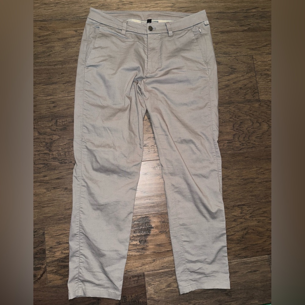 Men’s Lululemon ABC Pants. 32x28. Commission line.